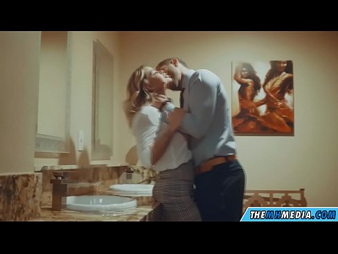 ❤️ Keď vás prsnatá blondínka zvádza na verejných toaletách Ruské porno na sk.xxxnd.ru ❌️❤